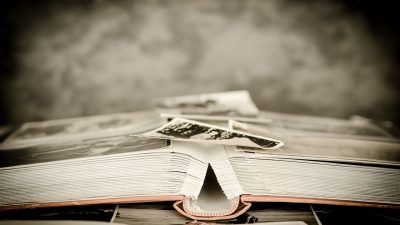 写真集鉴赏入门指南——专业角度解析写真摄影的构图与光线运用技巧